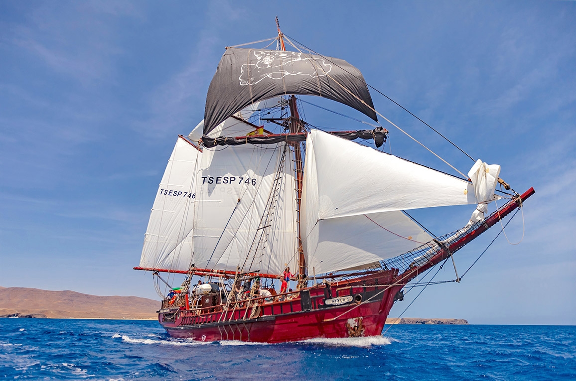 Tall Ship Atyla to sail into Brixham Pirate Festival